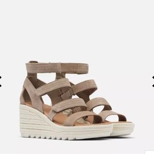 EUC Sorel Cameron multi strap sandal